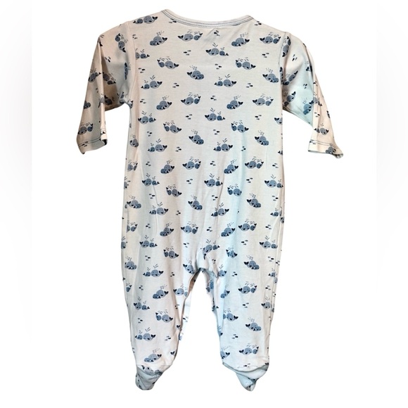 Kissy Kissy - Picture 2 of 3